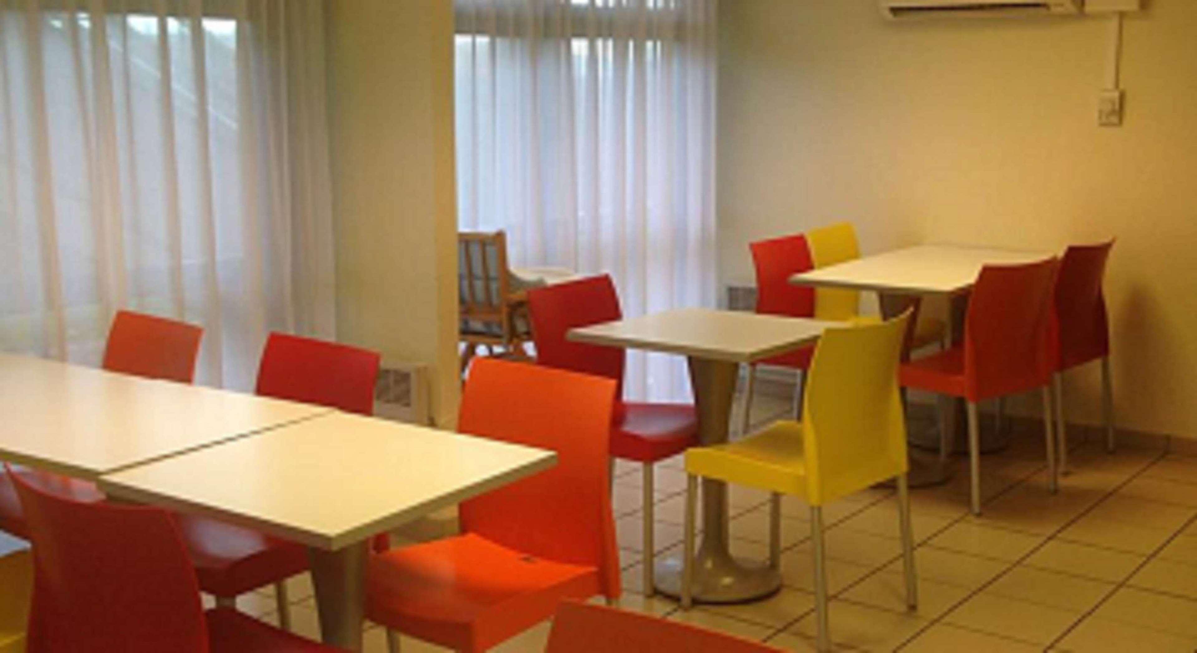 Kyriad Niort - La Creche Exterior photo